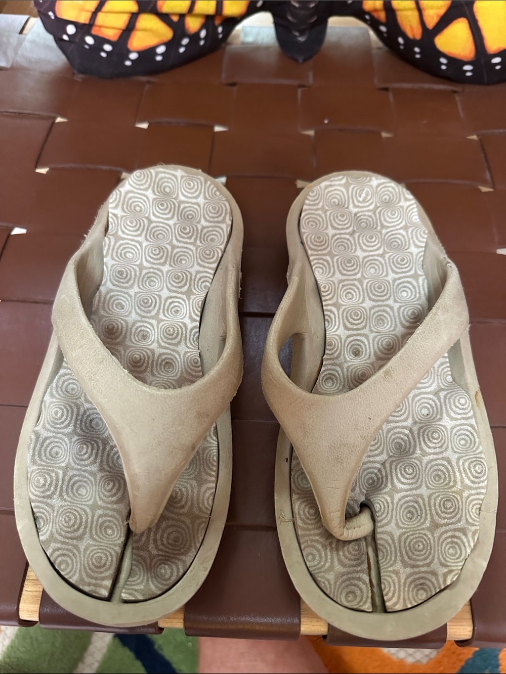 Synthetic orthotic flip flop sandals